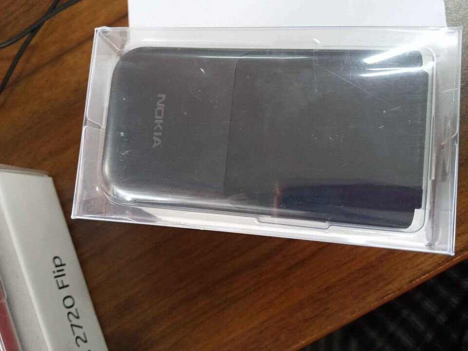 Nokia 2720