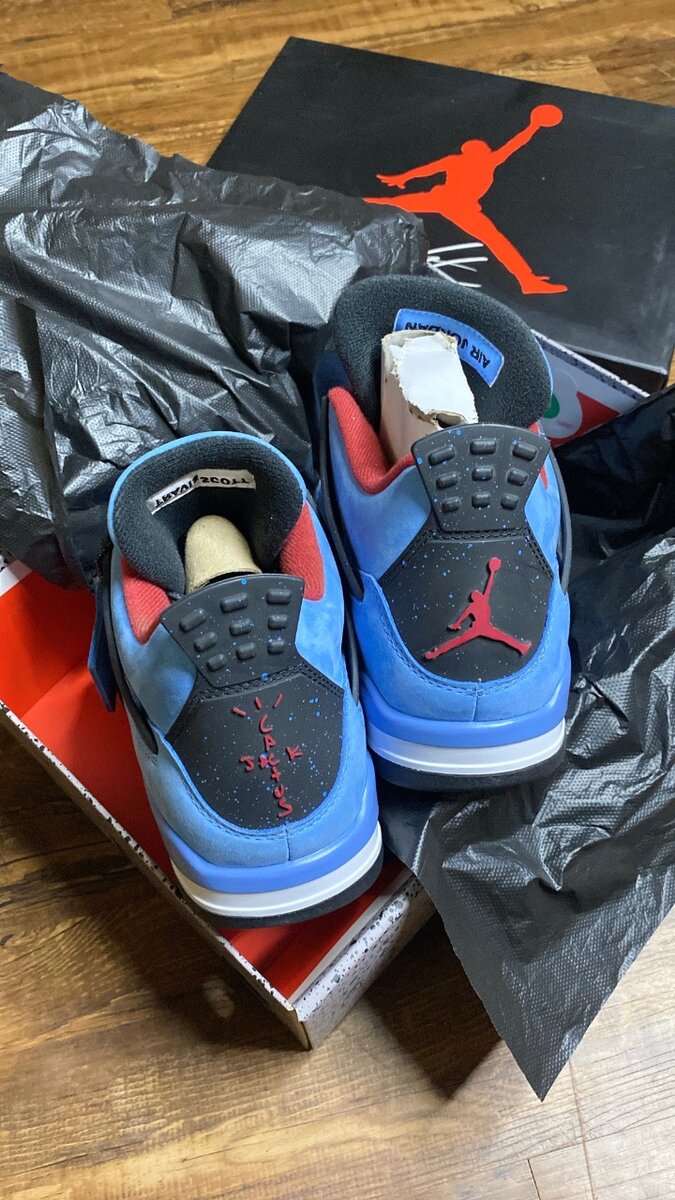 AIR JORDAN 4 TRAVIS SCOTT  CACTUS JACK