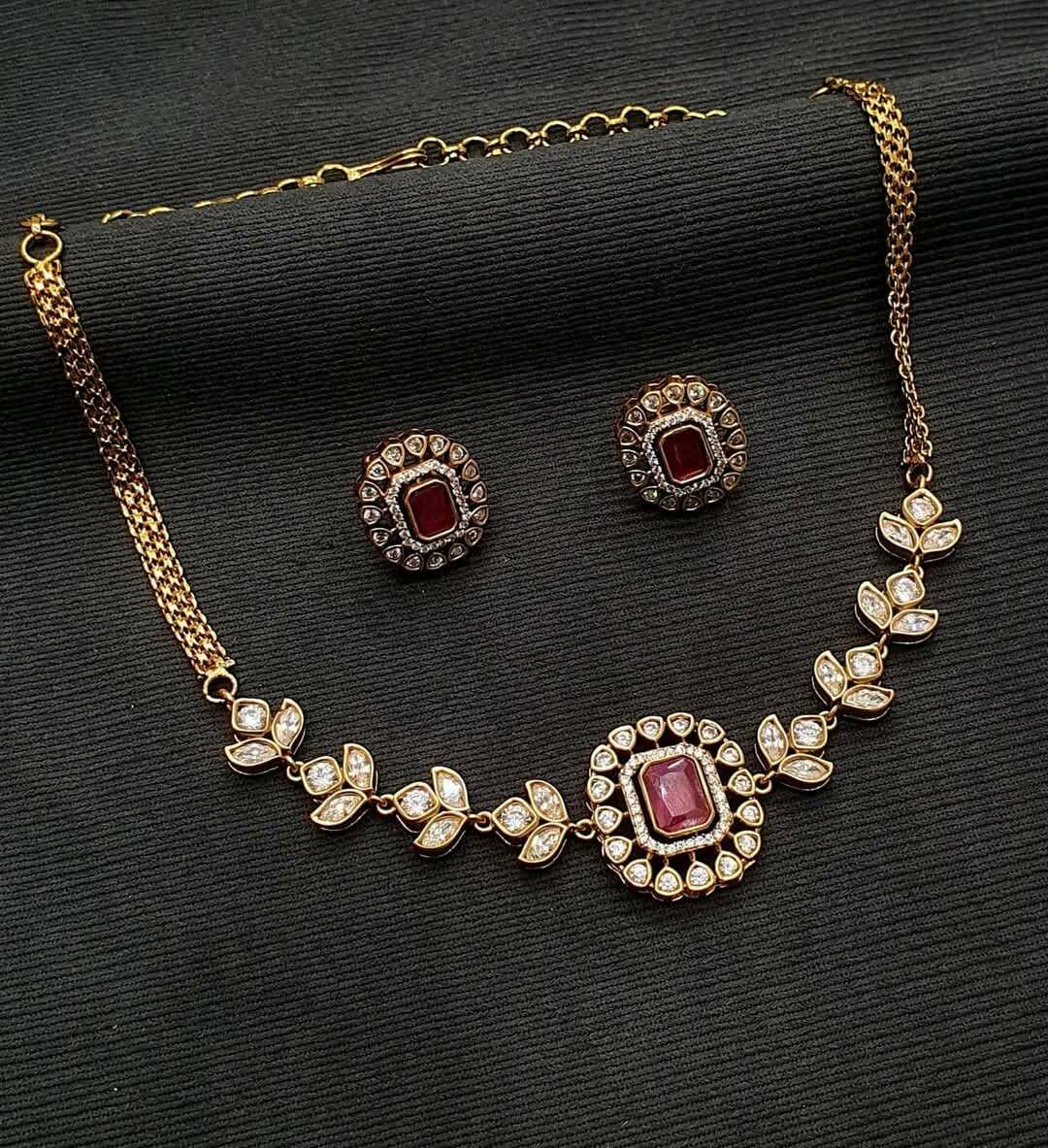 Ladies Necklace and earrings set