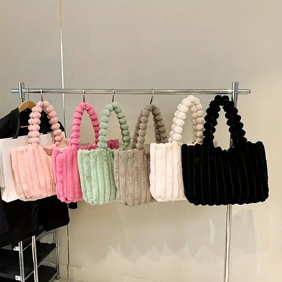 Sacs à main en peluche colorés
