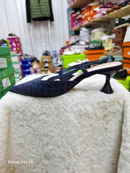 туфли на маленьких каблуках