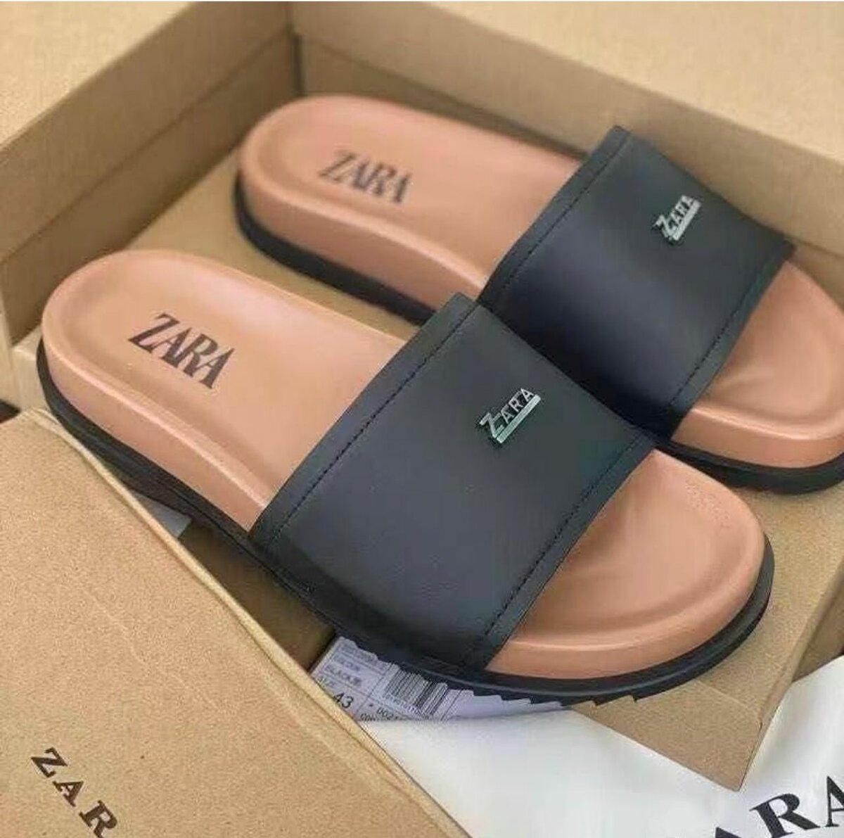 Claquettes en cuir élégantes