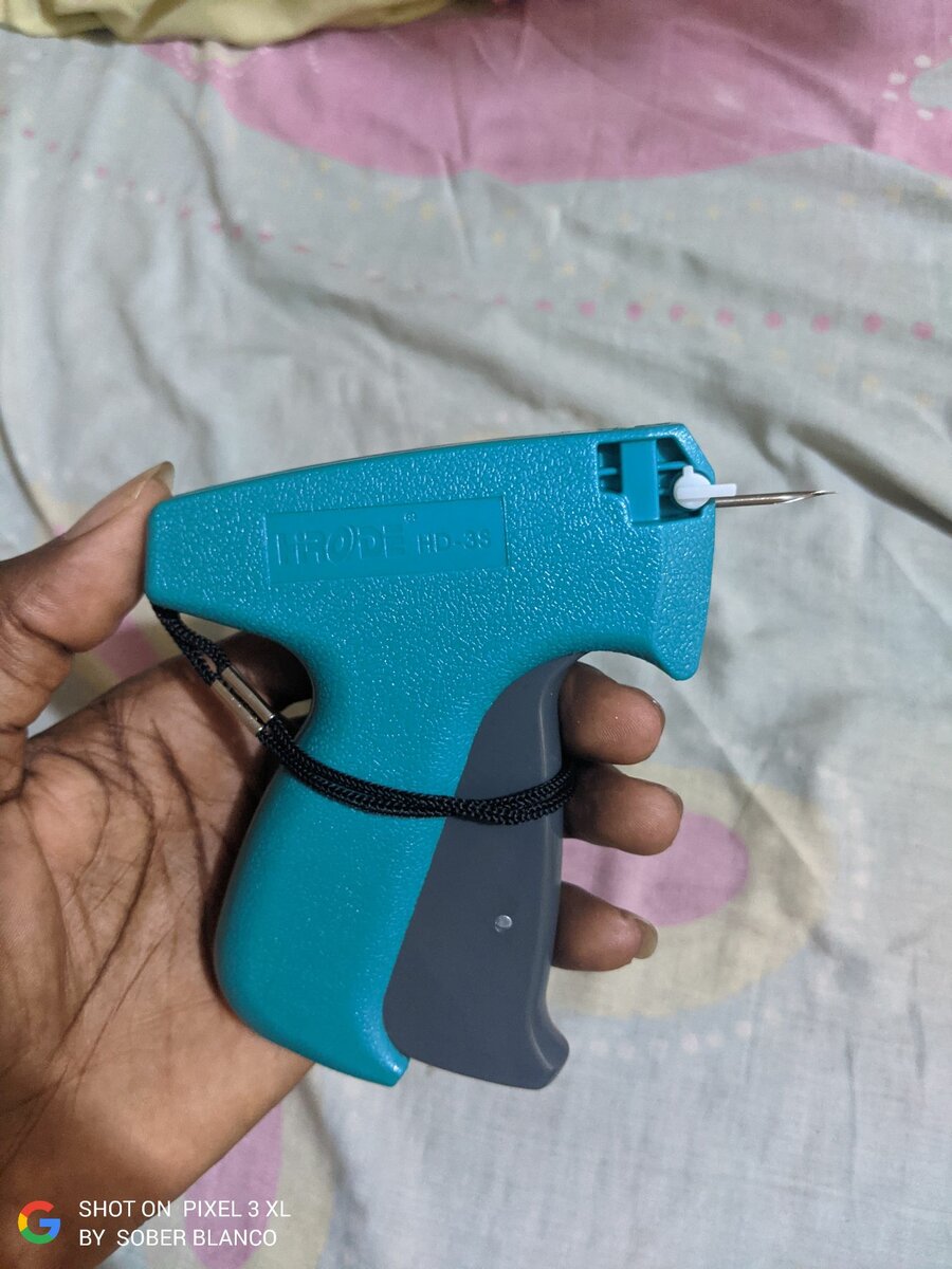 Tagging Gun For Clothing And Hair Business