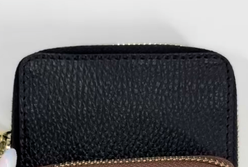 Кардхолдер - это органайзер для удобного и безопасного хранения пластиковых карт