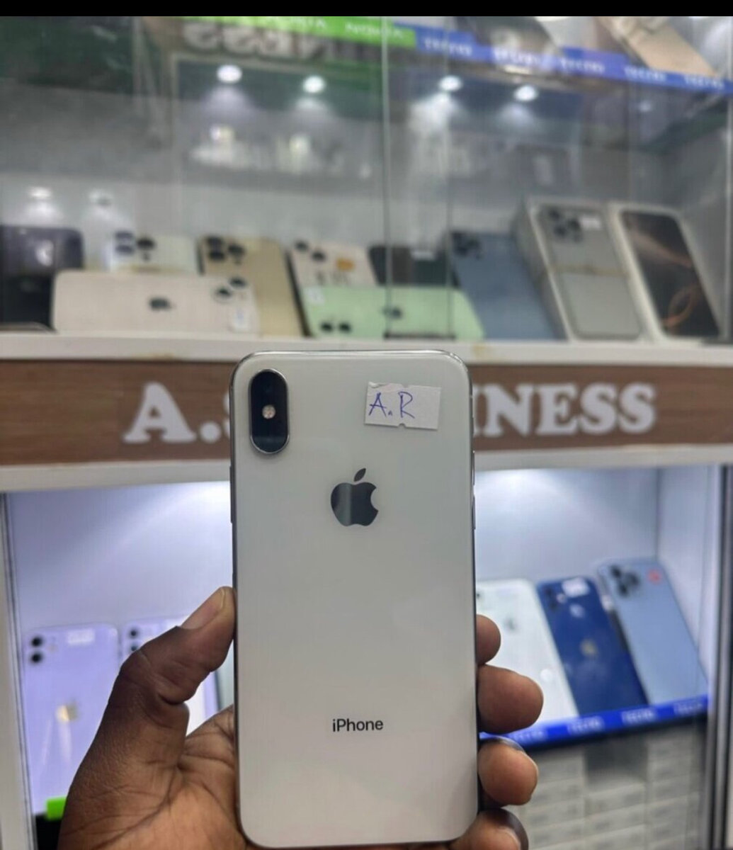 iPhone X - État Excellent