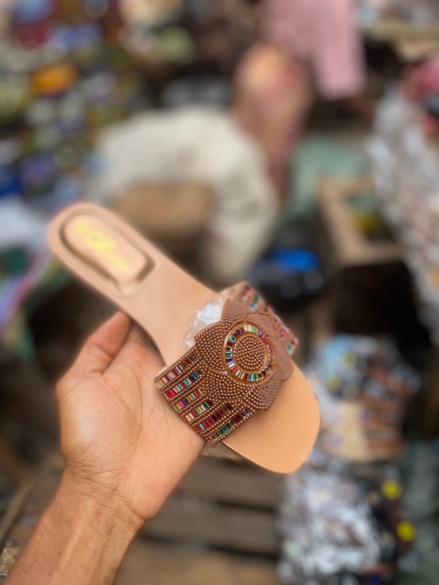 Sandales élégantes en perles