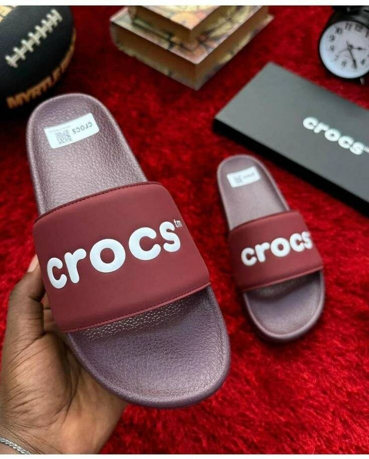 Claquettes tendance pour l'été