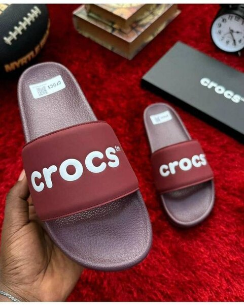 Claquettes tendance pour l'été