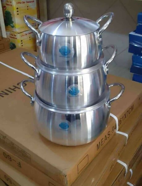 Ensemble de 3 casseroles