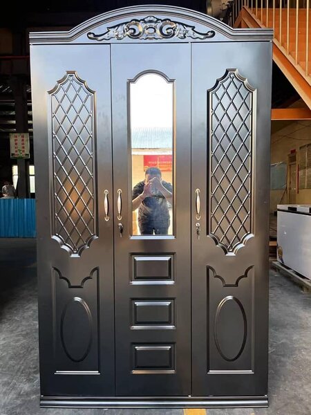 Metal wardrobe