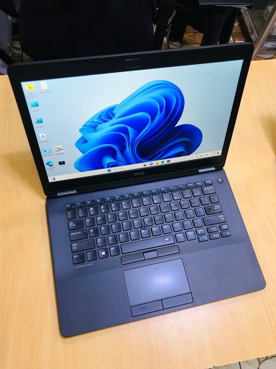 Dell latitude E7470