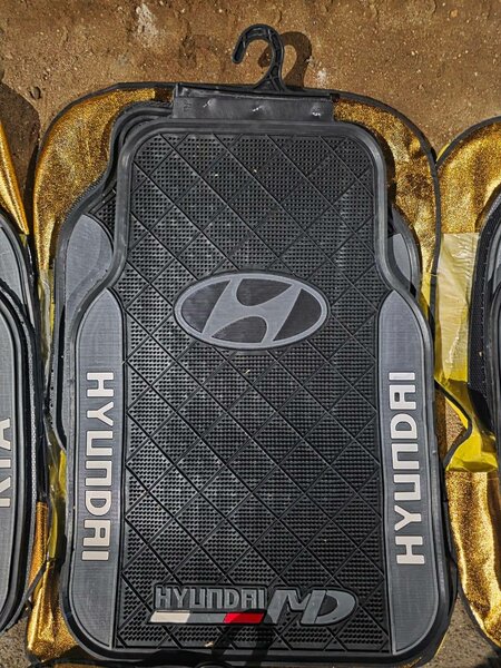 Tapis pour voiture 5 pièces