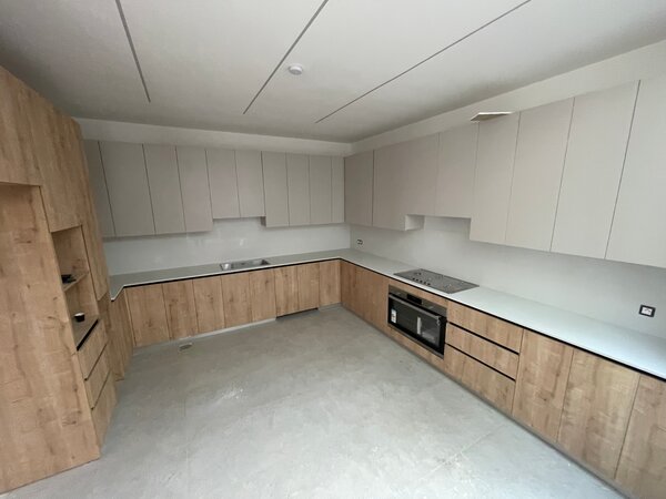 Cuisine moderne en bois clair