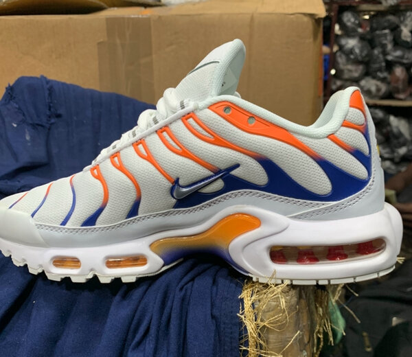 Chaussures de sport colorées