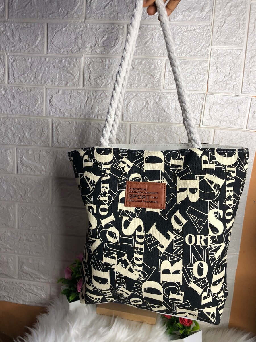 Canvas totebag