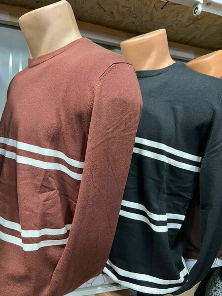 Свитер кофта