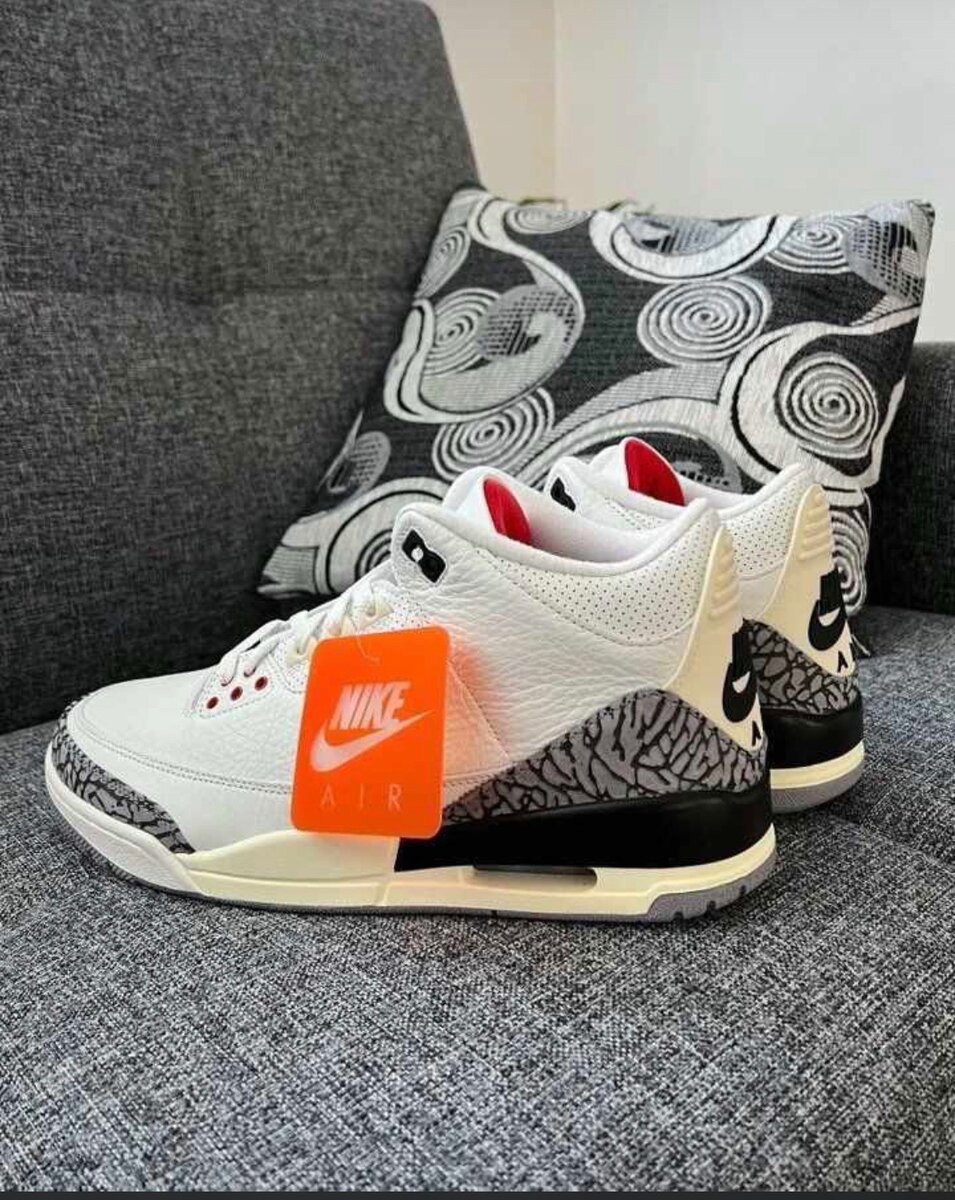 Jordan 3s