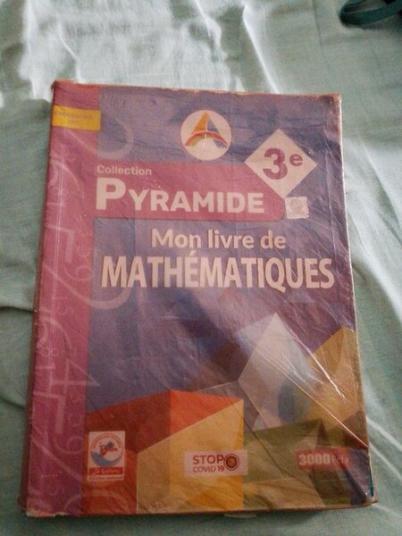 Livre Mathématiques 3e Pyramide
