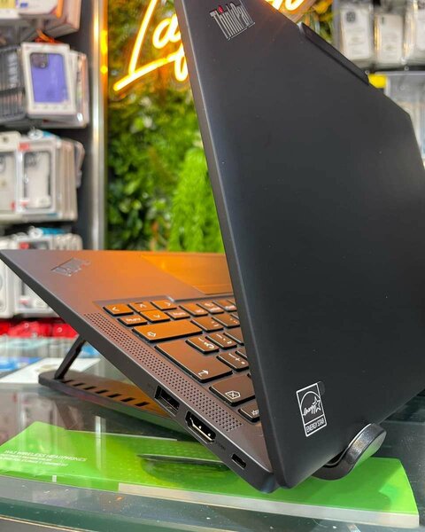 Lenovo thinkpad x13 gen 4