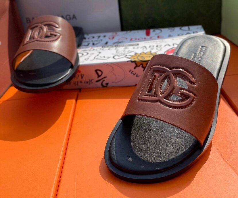 Tongs de luxe pour hommes