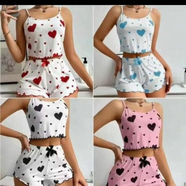 Pyjama court à motifs cœur