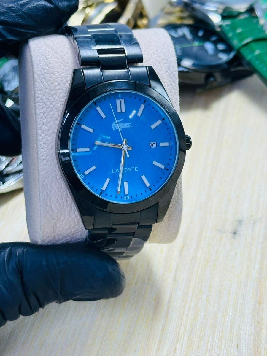 Montre Lacoste Élégante