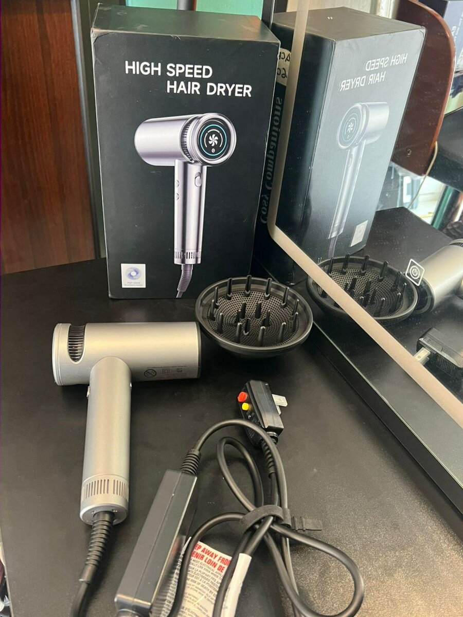 Sèche-cheveux rapide professionnel