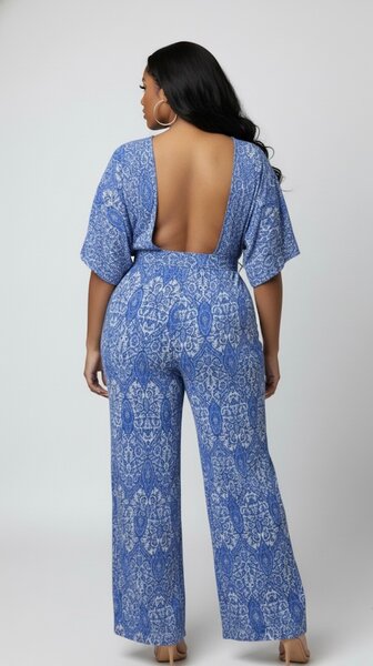 Combinaison bleue élégante