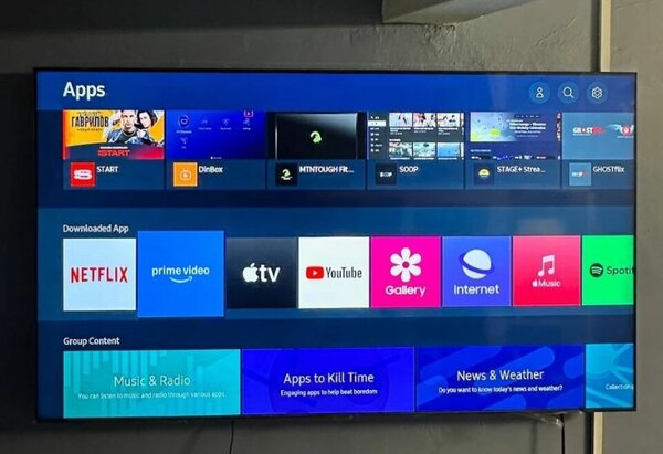 SAMSUNG 70 Inches 4K UHD Smart