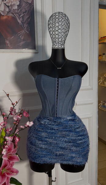 Corset et jupe en jean élégant