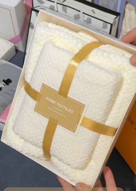 Полотенце в подарочной упаковке