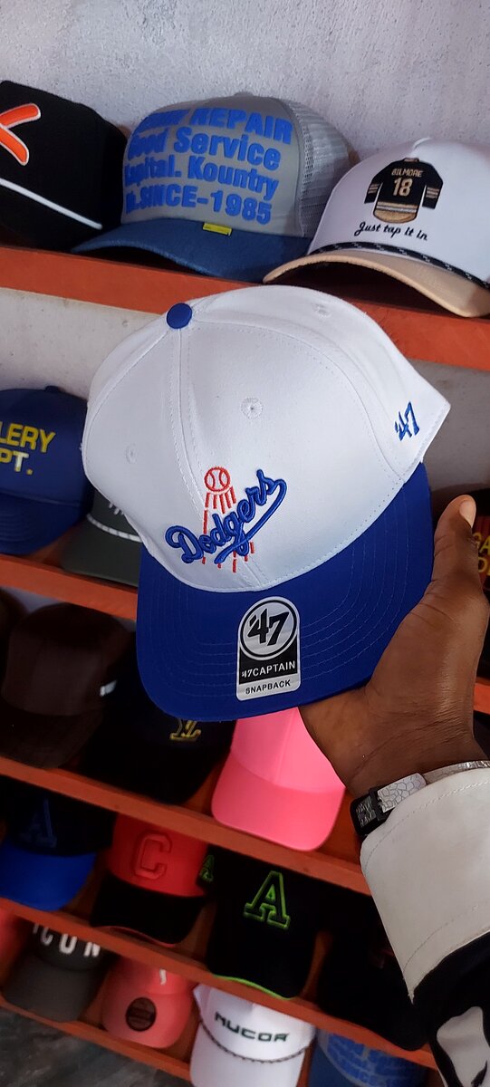 Casquettes de mode neuves