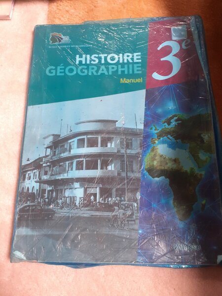 Lot de manuels scolaires 3e
