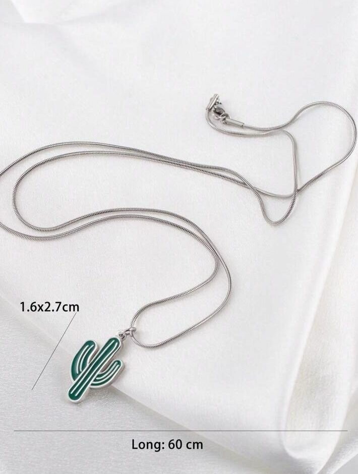 Collier avec pendentif cactus élégant