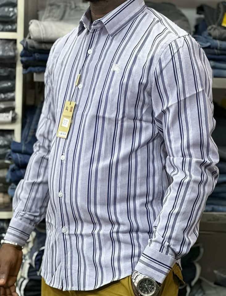 Chemise à rayures élégante