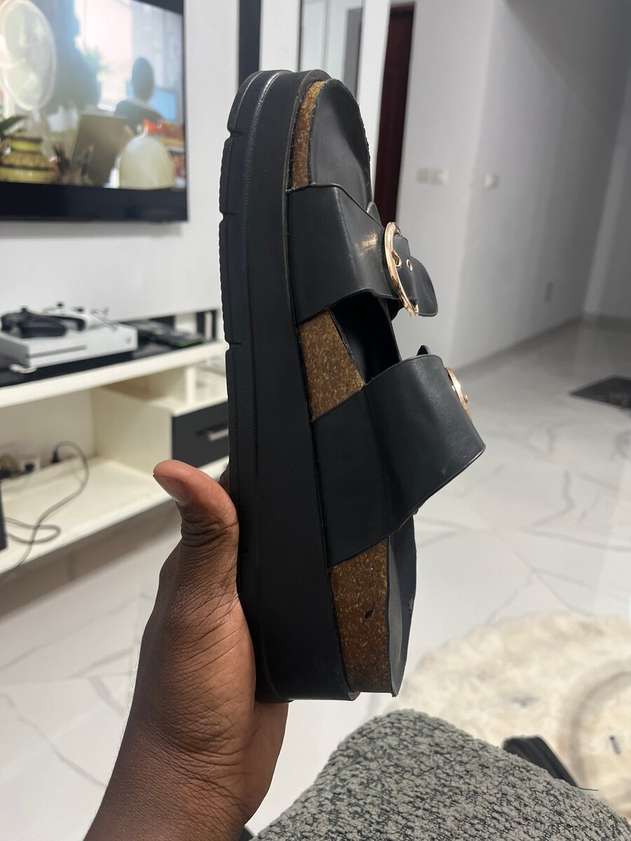 Sandales à Boucles Élégantes