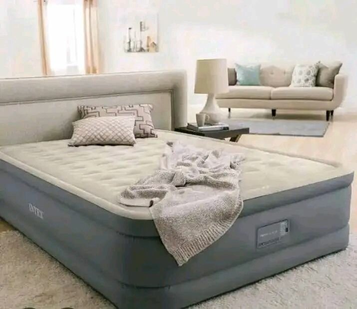 Lit double moderne en velours