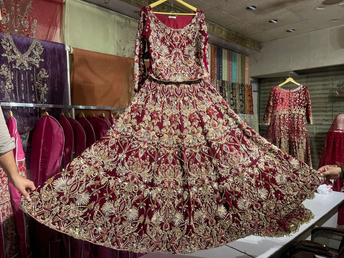 Brides Lengh valvet mehroon