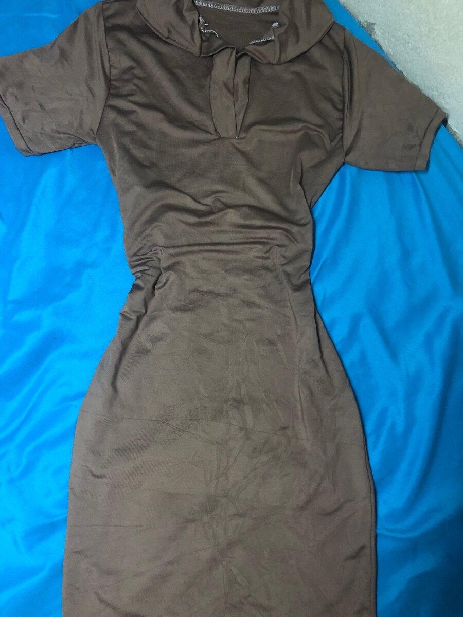 Robe moulante marron chic