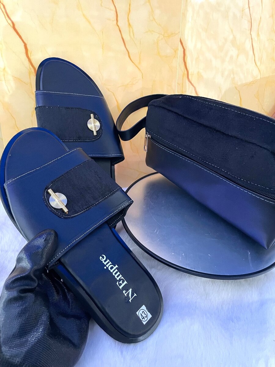 Sandales et Trousse Homme Élégantes