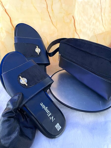 Sandales et Trousse Homme Élégantes