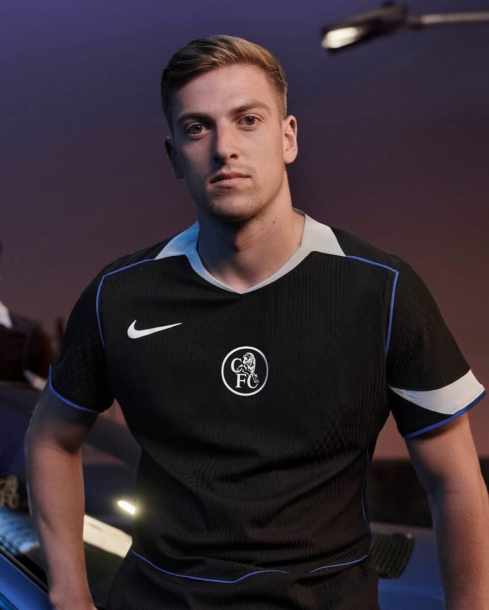 Maillot de football noir homme