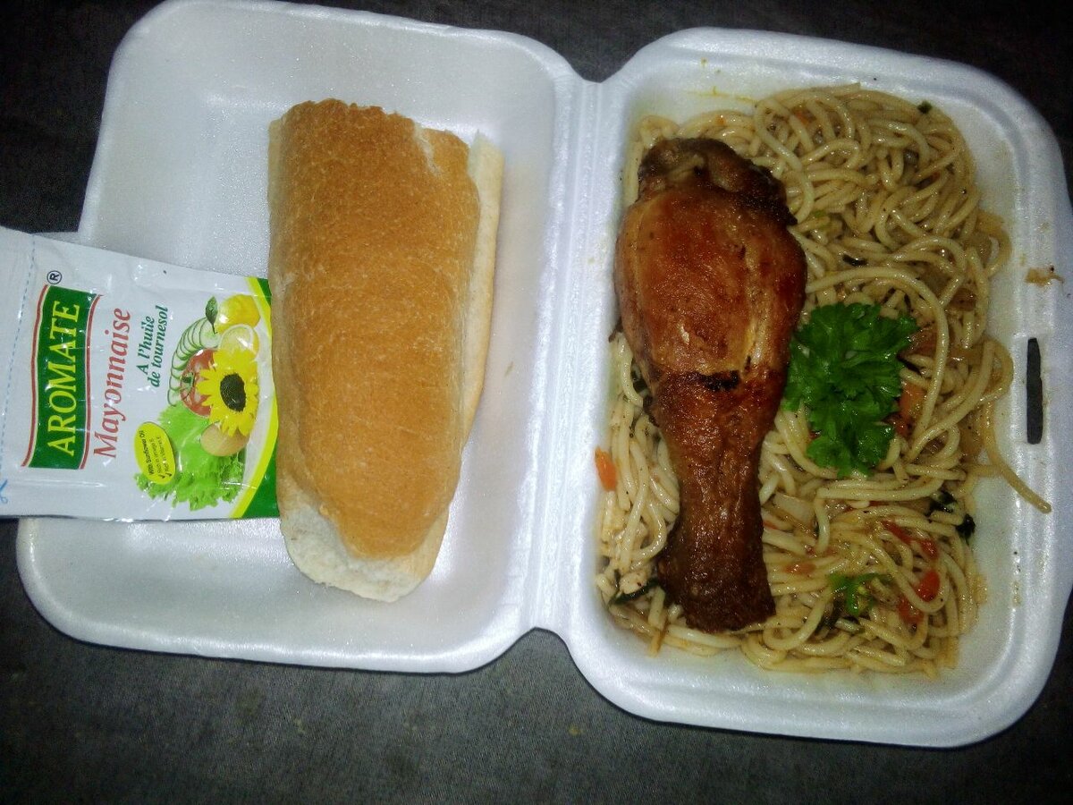 Plat de Poulet et Pâtes Savoureux