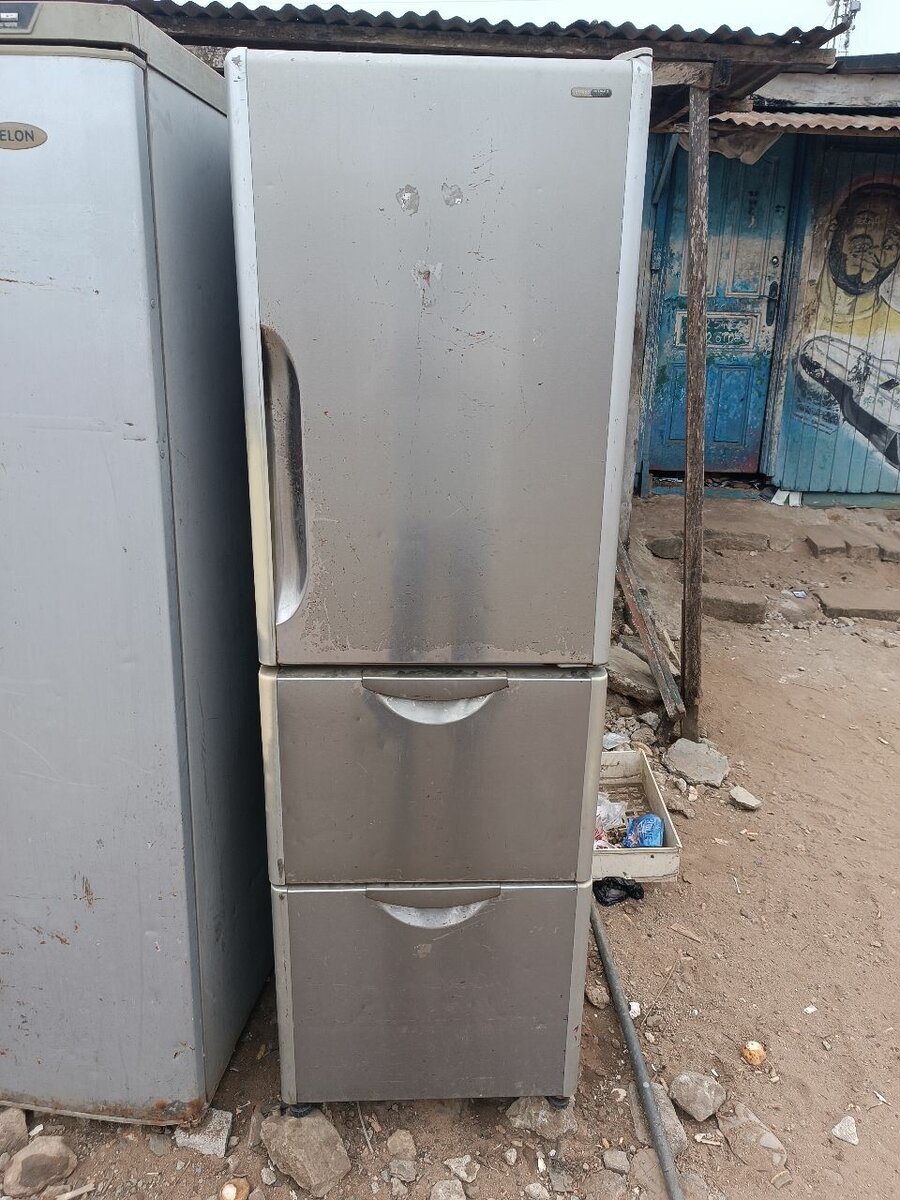 Réfrigérateur combiné moderne