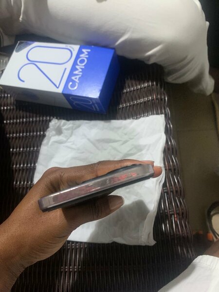 Camom 20 Smartphone 4G