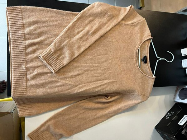 Pull en laine beige élégant