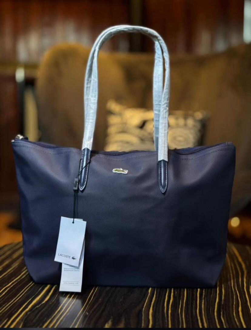 Sac Lacoste élégant