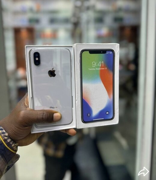 iPhone X 64GB Argent Reconditionné