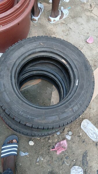 Pneu robustes pour camion