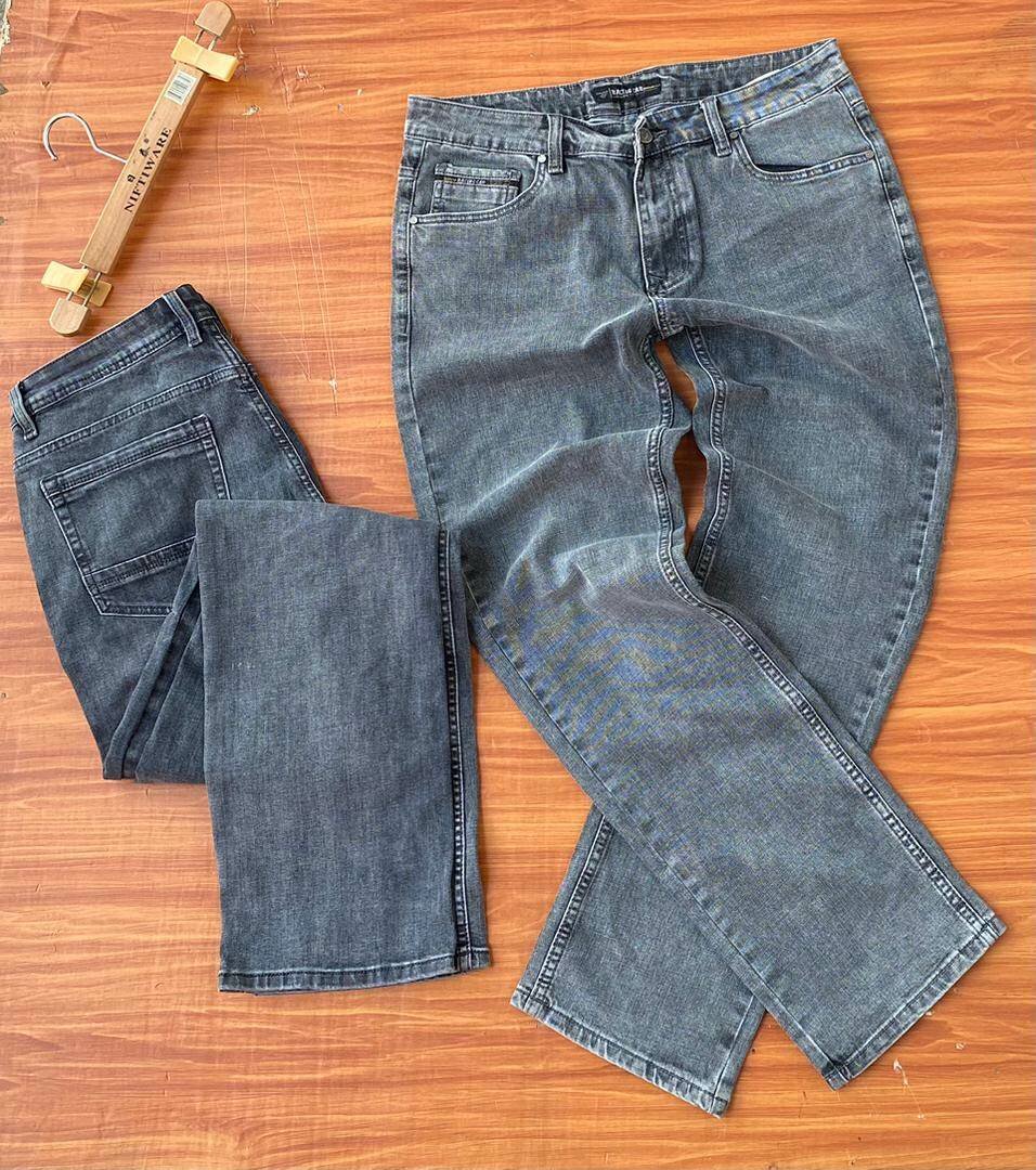 Stock turkey jeans